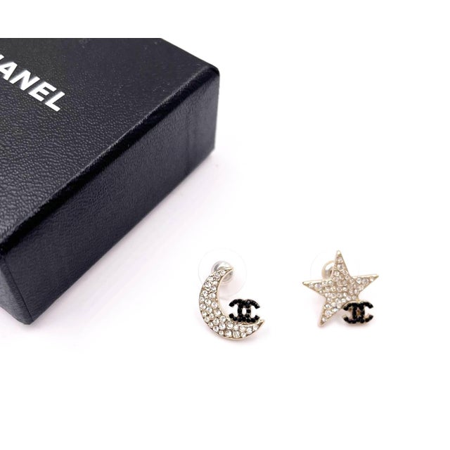 Contemporary Chanel Super Rare Gold Star Moon Black Crystal CC Small Piercing Earrings, 2 Pieces For Sale - Image 3 of 4