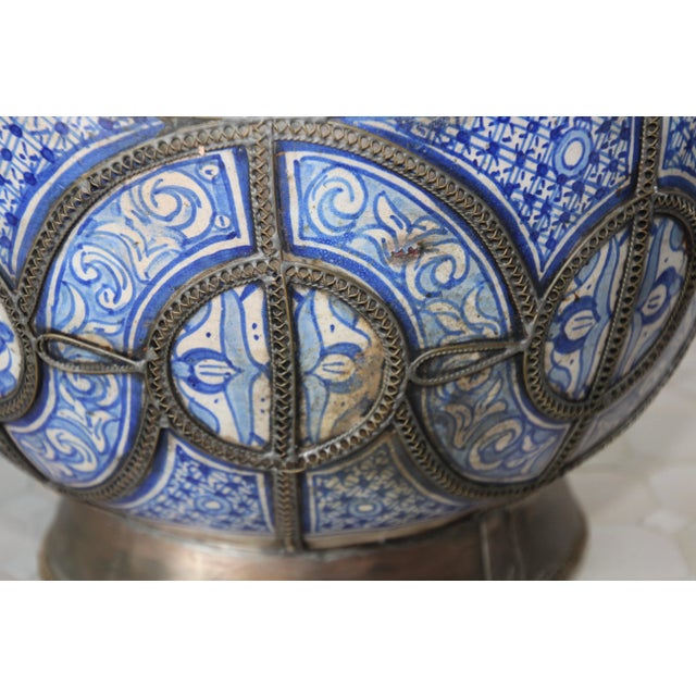 Metal Large Moorish Moroccan Fez Blue & White Ceramic Footed Lidded Urn For Sale - Image 7 of 12