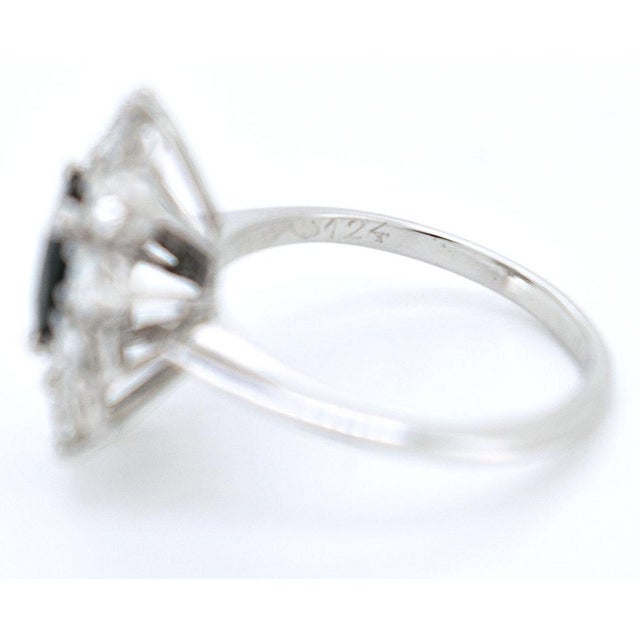 1990s Vintage Daisy Ring in 18 Carat Gold, Natural Sapphire and Diamonds, Size 4.75 For Sale - Image 9 of 11
