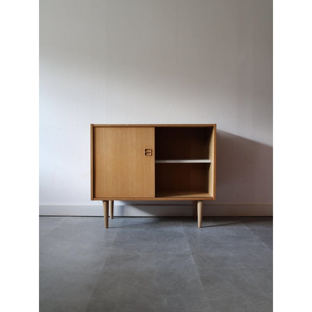 Vintage Danish Sideboard in Oak, 1960s, in Very Good conditions. Designed 1960 to 1969