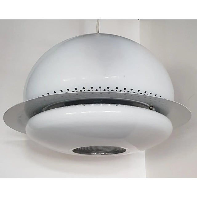 White Nictea UFO-Shaped Ceiling Lamp by Afra & Tobia Scarpa for Flos, 1960s, in Flawless conditions. Designed 1960 to 1969...