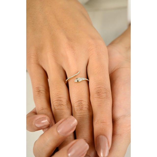 White and Black Diamond Snake Ring for Women in 14k Gold Size 5.5 For Sale - Image 4 of 11