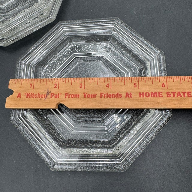 Abstract 5 Pc Place Setting Octagon Clear Anchor Hocking Dinner, Salad, Bowl, Cup/Saucer For Sale - Image 3 of 12