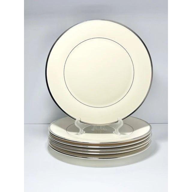 Lenox “Solitaire” Set of 6 Bone China Dinner Plates 10 3/4” Excellent condition. No chips, cracks, or fleabites. Length 10...