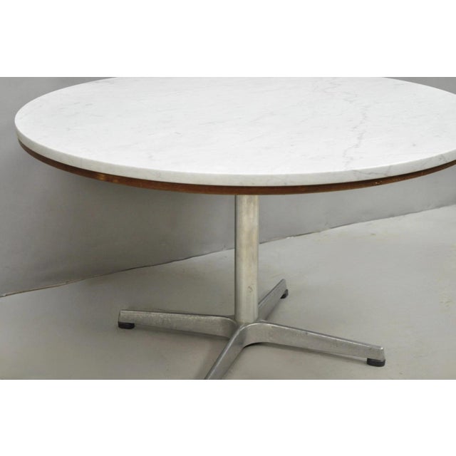 Mid 20th Century Vintage Mid Century Modern Knoll Style Pedestal Base Marble Top Coffee Table For Sale - Image 5 of 16