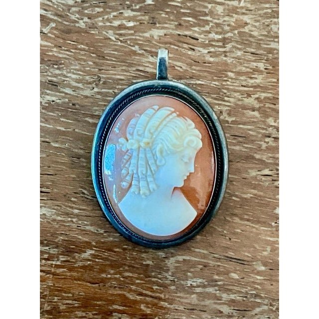 Vintage Silver Shell Cameo Brooch Pendant Brooch For Sale In West Palm - Image 6 of 12