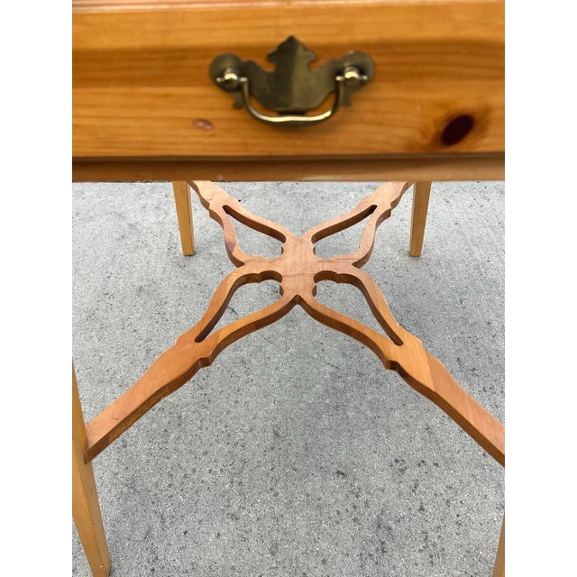 1990s Thomasville Replicas Pine Porringer Top Side Table For Sale - Image 5 of 12