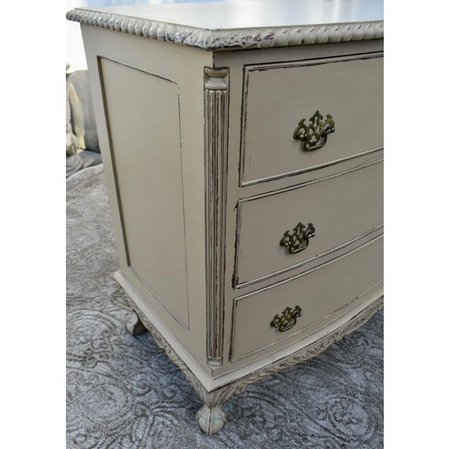 This antique (Circa 1910's) Feldenkrais Chippendale style bachelors chest is a stunning addition to any home. Crafted from...