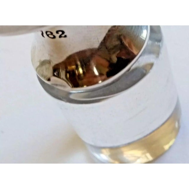 Vintage Sterling Silver Round Stopper Perfume Bottle W/ Clear Glass Twist Swirl For Sale In Los Angeles - Image 6 of 10