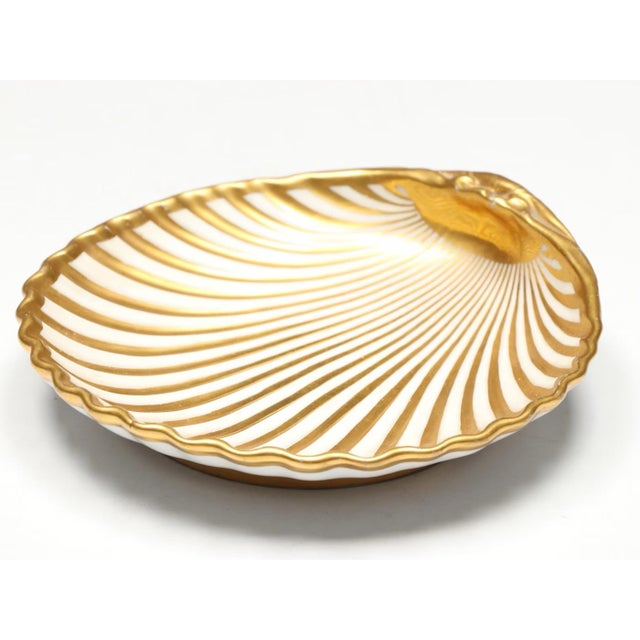 Antique Early 19th Century French Dagoty Old Paris Porcelain Sea Shell Cup & Saucer - Circa 1810 For Sale In New York - Image 6 of 13