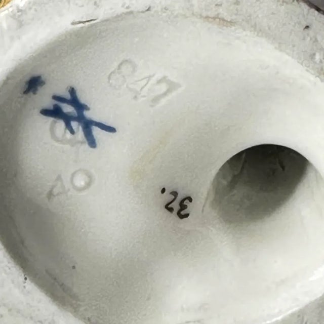 Late 19th Century Meissen Porcelain Monkey Playing the Oboe For Sale - Image 6 of 7