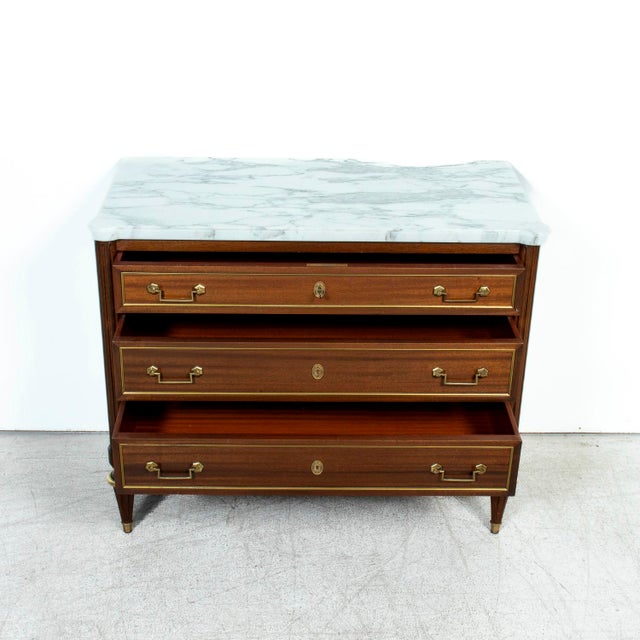 Mid 20th Century 20th Century French Louis XVI Style Maison Jansen Three-Drawer Mahogany Commode With Cararra Marble Top For Sale - Image 5 of 18