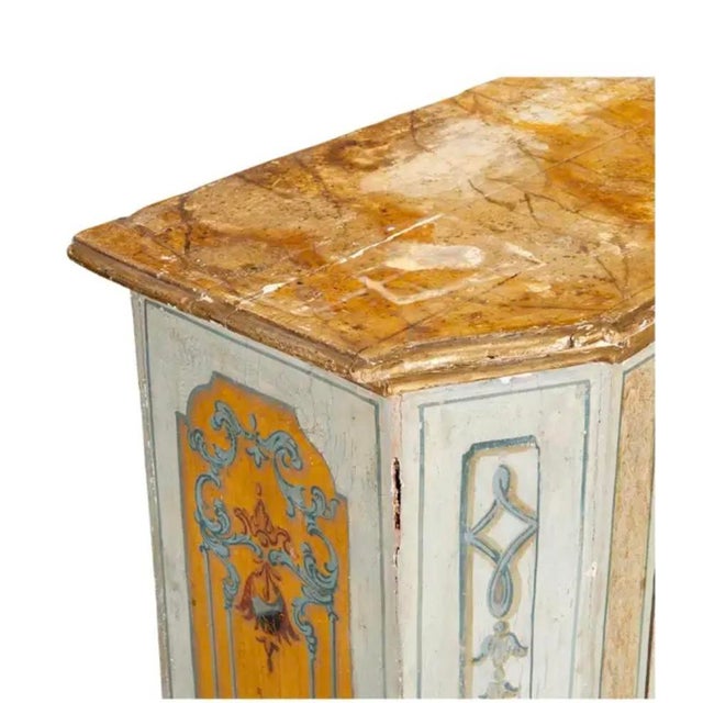 Neoclassical 18th Century Italian Neoclassical Painted and Decorated Cabinet For Sale - Image 3 of 7