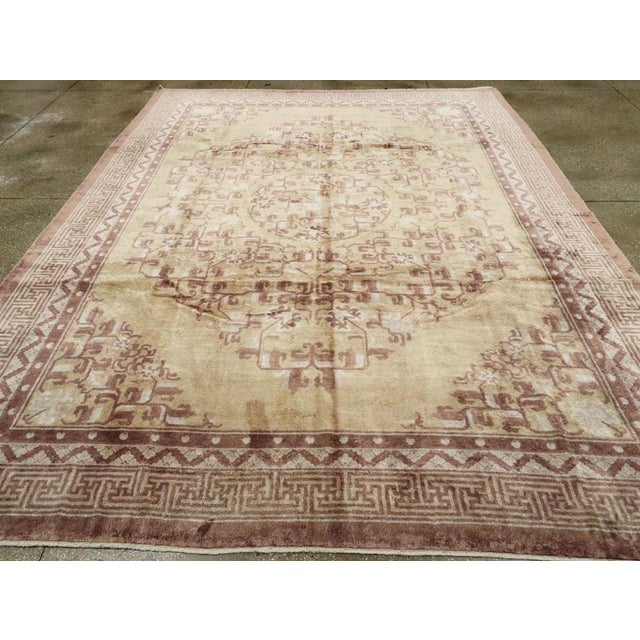 Galerie Shabab Collection Mid-20th Century Vintage Silk Chinese Rug For Sale - Image 4 of 9