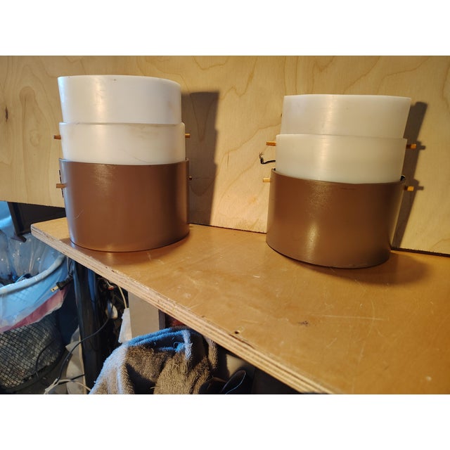 2000 - 2009 A Pair of Acrylic Wall Sconces Attributed to Louis Klaff For Sale - Image 5 of 10