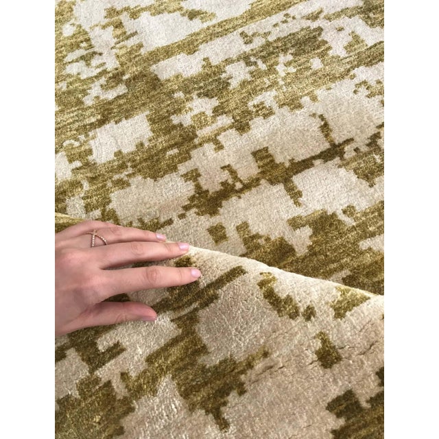 Abstract Modern Green Silk Rug by Doris Leslie Blau For Sale In New York - Image 6 of 8