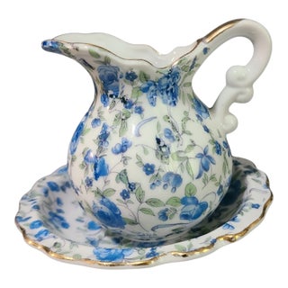 Vintage Royal Chintz Arnart 5th Ave # 217 Small Creamer Pitcher & Saucer For Sale