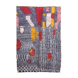 Moroccan Handknotted Wool Rug - 8.2 X 5.2 Ft For Sale