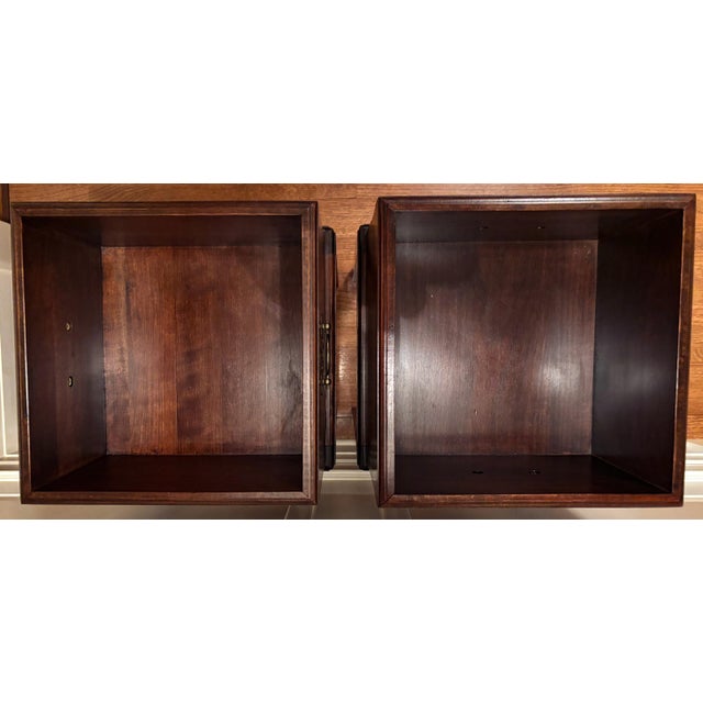 1970s Pair of Ethan Allen Cherry Wood Chippendale Style Jardinières For Sale - Image 10 of 11