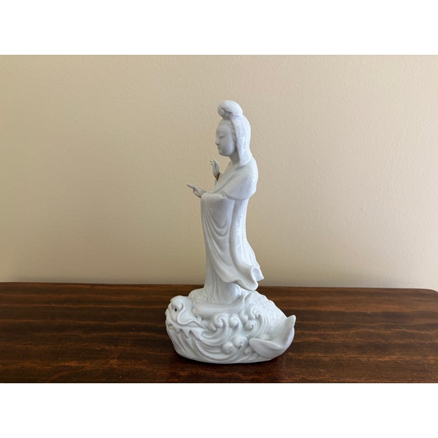 White Mid-Century Chinese Blanc De Chine Porcelain Figure of Quan Yin on a Stylized Fish For Sale - Image 8 of 11