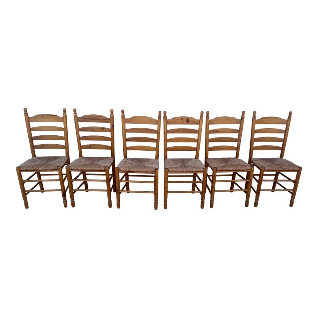 Mid 20th Century Set of 6 Ladder Back Shaker Farm House Chairs With Rush Seats For Sale