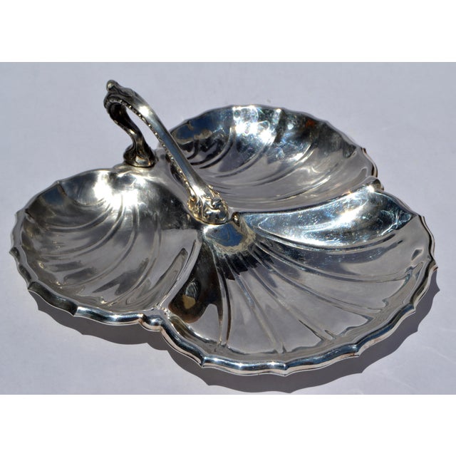 Early 20th Century Art Nouveau Silver Plated Shell Serving Platter Scalloped Edges For Sale - Image 13 of 13