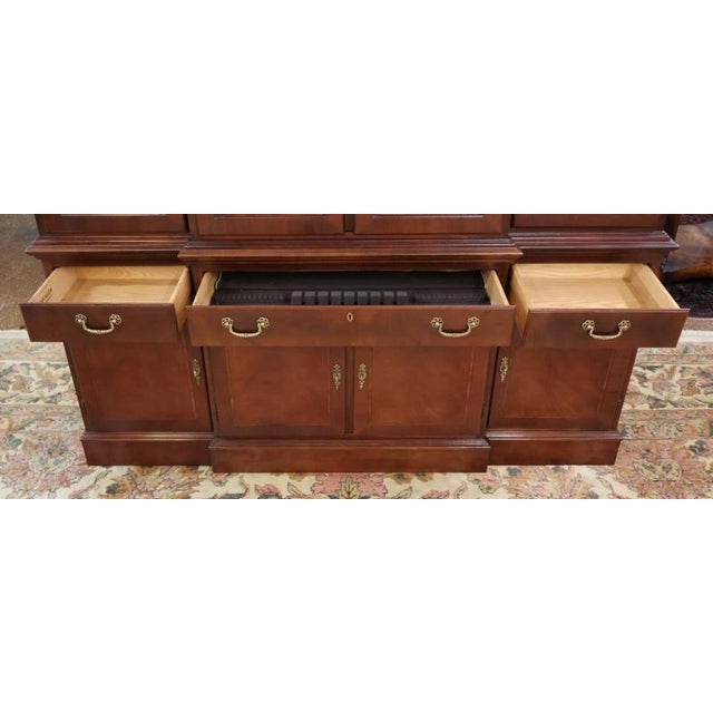 1990s Ethan Allen 18th Century Collection Four Door Curio China Cabinet Breakfront For Sale - Image 12 of 14