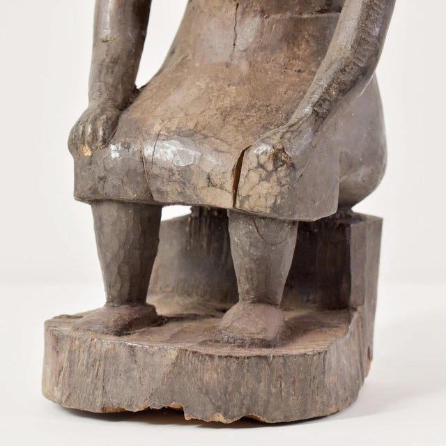 Early 20th Century Early 20th Century Mossi Seated Figure Burkina Faso For Sale - Image 5 of 9