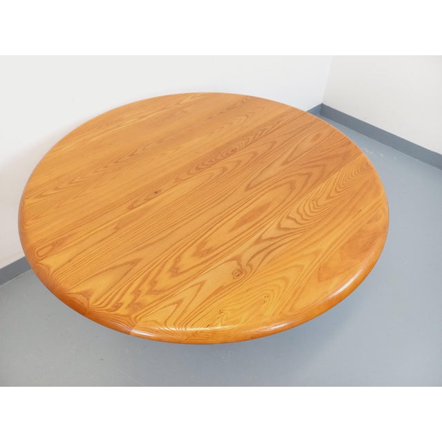 Tan Vintage Round Dining Table in Blond Elm with Extensions from Seltz, 1970s For Sale - Image 8 of 18