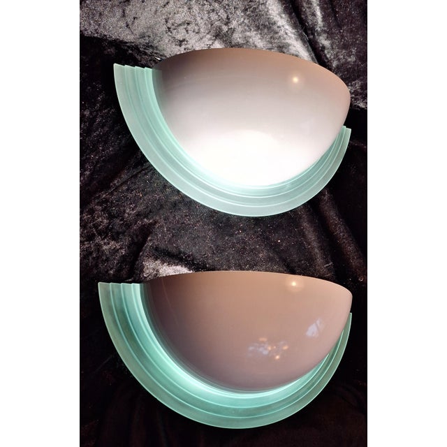 1990s Vintage Glare-Free Wall Lamps with White Lacquered Metal Reflector and Tinted Acrylic Frame, 1990s, Set of 2 For Sale - Image 5 of 7