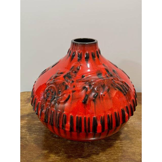 Mid-Century Modern Glossy Oxblood Red Vases by Chariot Relief for Jopeko-Keramik, West Germany, 1960s, Set of 2 For Sale - Image 3 of 12