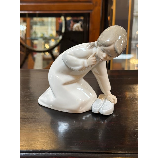 Vicente Martínez for Lladró Little Girl With Slippers Porcelain Figurine, Signed For Sale - Image 9 of 12