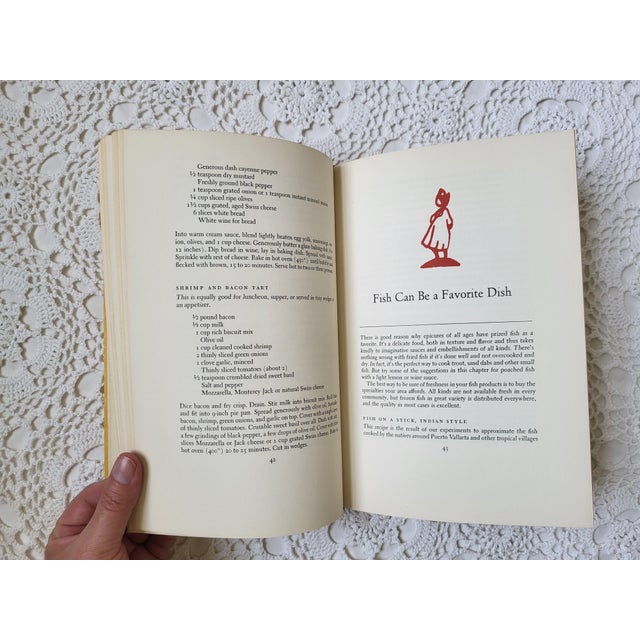 Paper 1963, I Love to Cook Book by Ruth Bateman For Sale - Image 7 of 12
