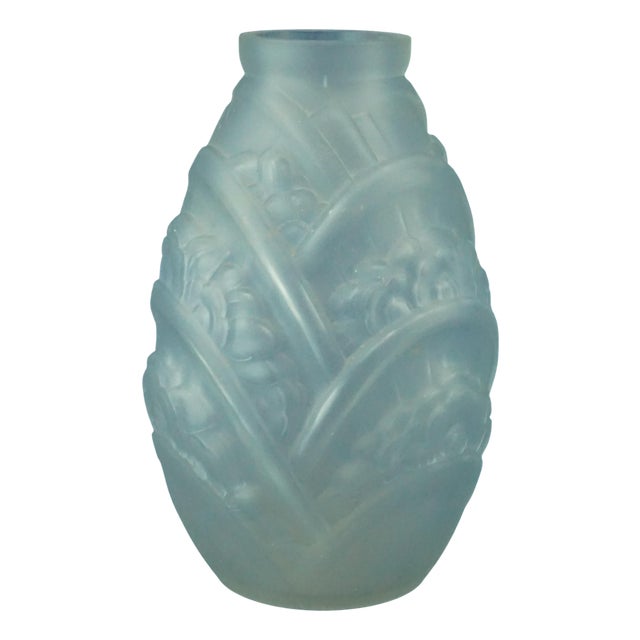 20th Century Art Nouveau Glass Vase Decorated with Bas-Relief from Muller Frères, Lunéville, France, 1900s For Sale