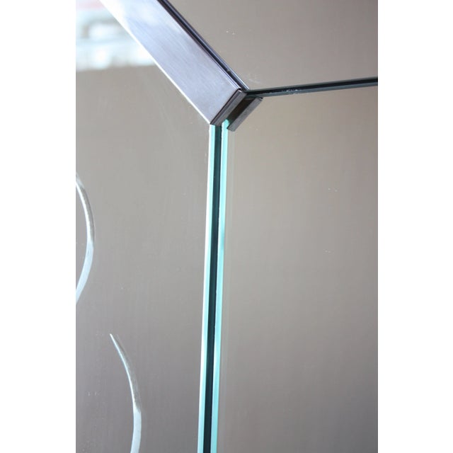 Mid-Century Modern Large Venetian-Style Beveled Glass Decorator Mirror with Etched Frame For Sale - Image 3 of 10