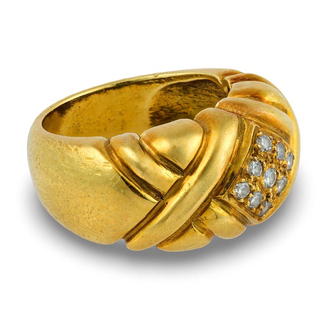 Vintage Diamond 18k Gold Ring, Size 5.5 For Sale - Image 4 of 6