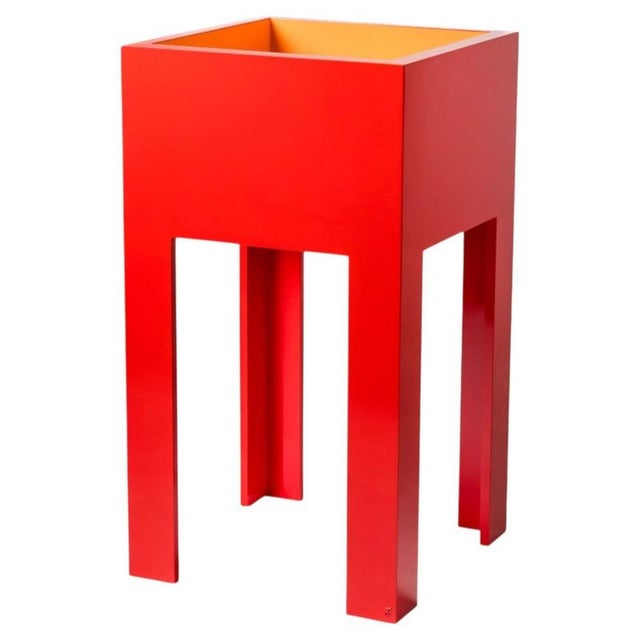 Metal Amedeo Vase in Powder-Coated Aluminum by Altreforme For Sale - Image 7 of 7