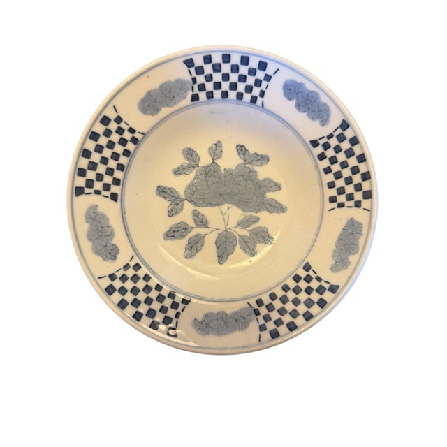 Mid 20th Century Set of 4 Blue & White Salad/Dessert Dishes For Sale - Image 4 of 9