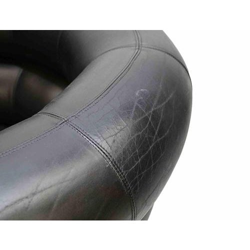 Le Corbusier Bibendum Black Leather Chair by Eileen Gray, 1980s For Sale - Image 4 of 9
