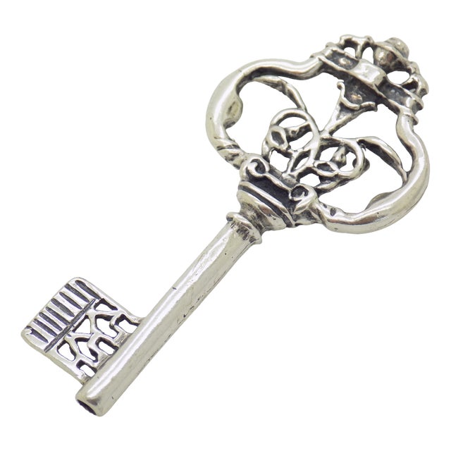 Vintage Italian Handmade Silver Key Figurine, Tuscany, Italy, 1980s For Sale