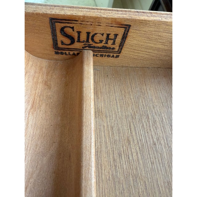 Vintage Mid-Century Sligh French Provincial Gold-Tooled Leather Top Writng Desk For Sale - Image 9 of 12