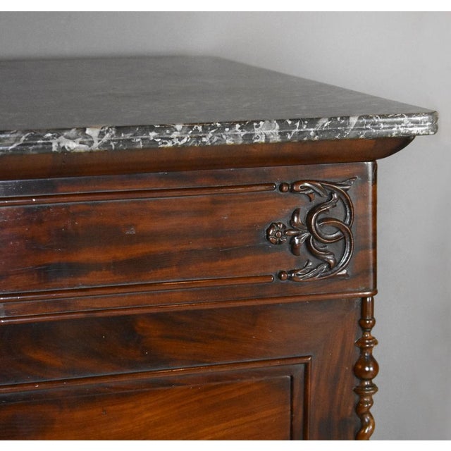 19th Century French Mahogany Chest of Drawers For Sale - Image 4 of 17