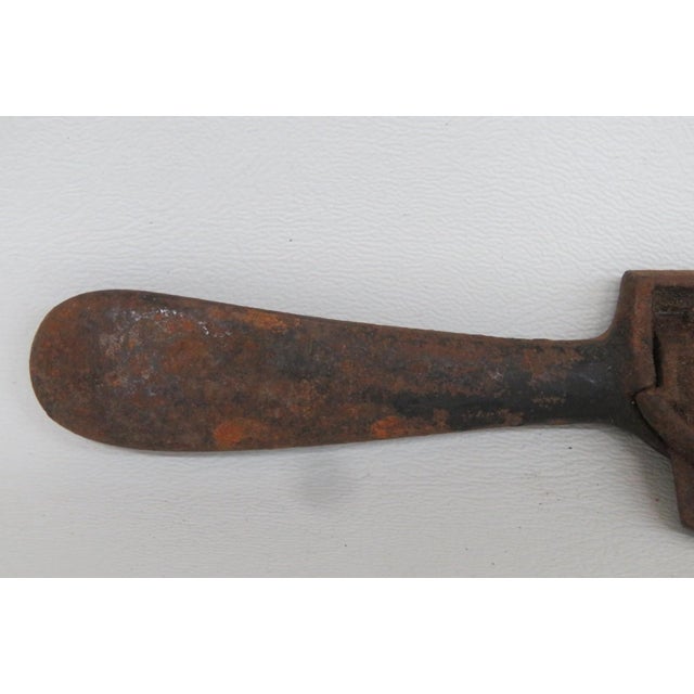 Early 1900s Cast Iron Spokeshave Traditional Woodworking Hand Tool 5114b For Sale - Image 4 of 8