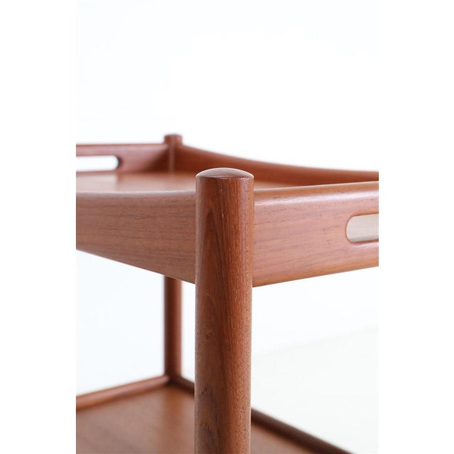 Wood Danish AT-45 Serving Trolley in Teak by Hans J. Wegner for Andreas Tuck, 1960s For Sale - Image 7 of 15