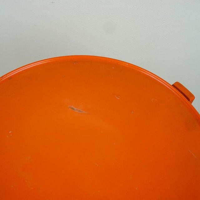 Space Age Italian Orange Plastic Trolley, 1970s For Sale - Image 4 of 11