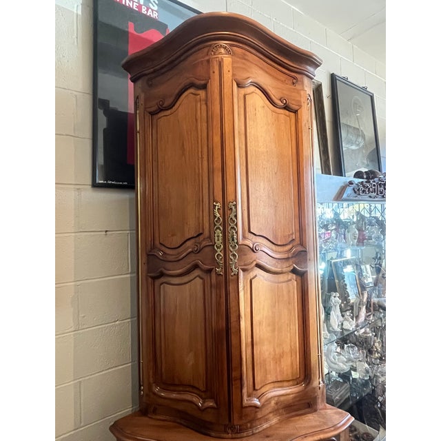 Antique French Country Corner Cabinet For Sale In Los Angeles - Image 6 of 8