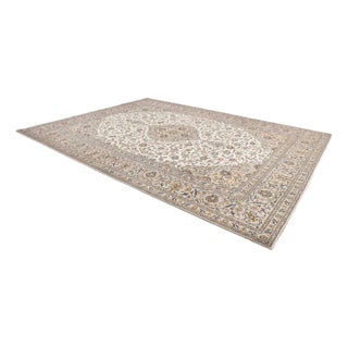 Kashan Hand-Knotted Rug in Wool For Sale