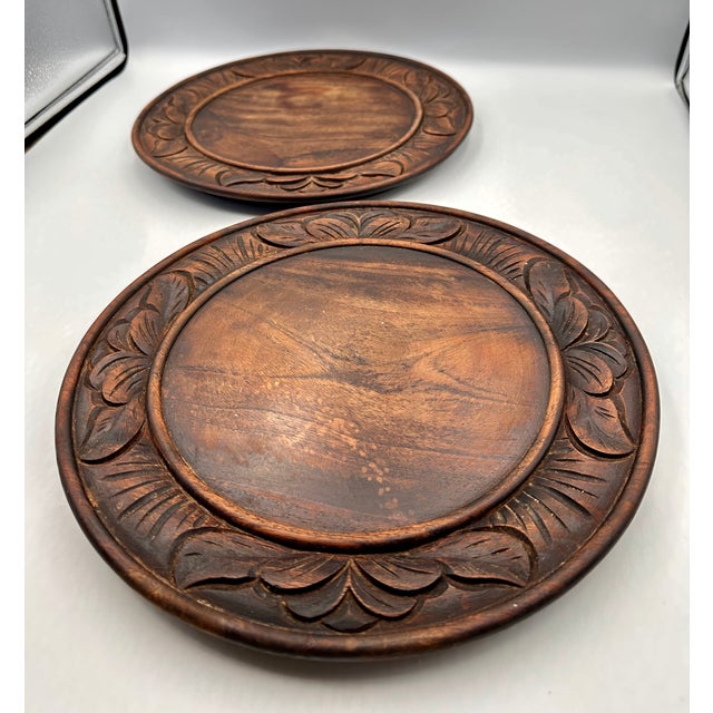 Early 20th Century Early 20th Century European Antique Black Forest 11.5" Carved Wood Bread Board Charger Plate Set For Sale - Image 5 of 8