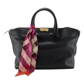Burberry Dewsbury Medium Black Heritage Grain Leather Tote Bag For Sale