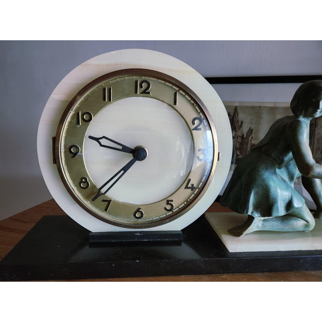 Art Deco Marble and Bronze S Marti Clock with Geo Maxim Sculpture, 1920s For Sale - Image 4 of 18